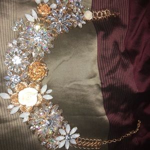 Crystal & Gold Necklace 💎